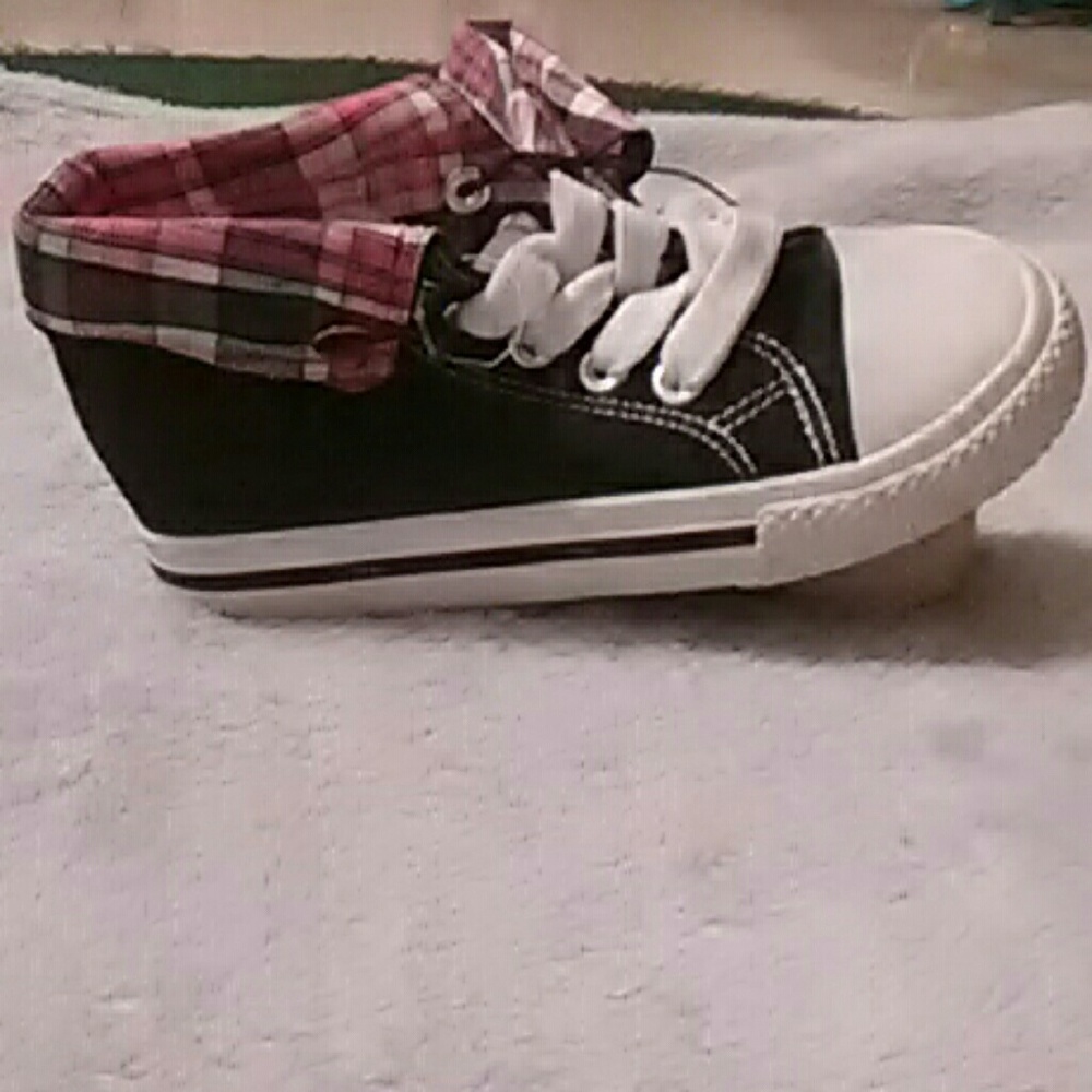 Little girl sneakers